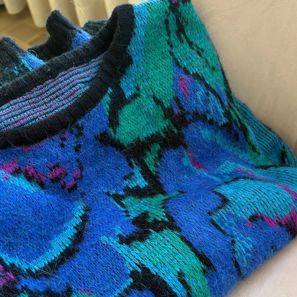 Colorful Abstract Pattern Sweater - Picture 2 of 2